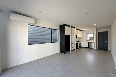 Photo of property in 11 Te Kaapia Road, Papakura, 2110