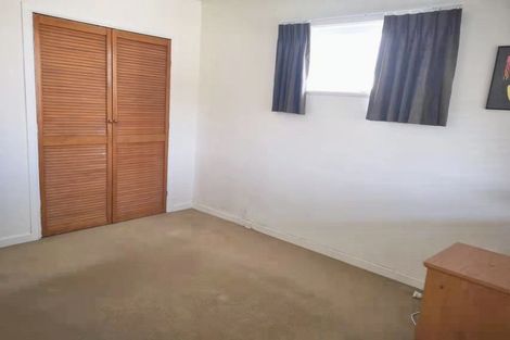 Photo of property in 2/134 Forrest Road, Milford, Auckland, 0620