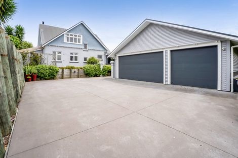 Photo of property in 34 Robe Street, New Plymouth, 4310