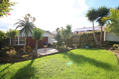 Photo of property in 1/1257 Dominion Extension, Mount Roskill, Auckland, 1041