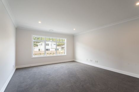 Photo of property in 28 Farnworth Terrace, Churton Park, Wellington, 6037
