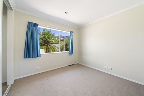 Photo of property in 17 Villino Place, Randwick Park, Auckland, 2105