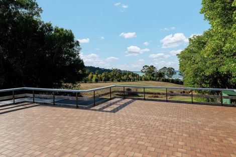 Photo of property in 239 Broomfields Road, Whitford, Howick, 2571