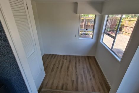 Photo of property in 28 Glynnbrooke Street, Te Atatu South, Auckland, 0610