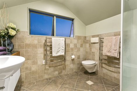 Photo of property in 2/14 Hastings Road, Mairangi Bay, Auckland, 0630