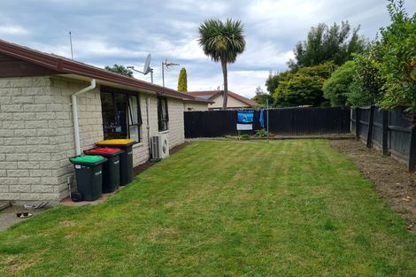Photo of property in 2/21 Montclare Avenue, Ilam, Christchurch, 8041
