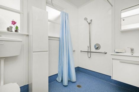 Photo of property in 357 Cambridge Terrace, Naenae, Lower Hutt, 5011