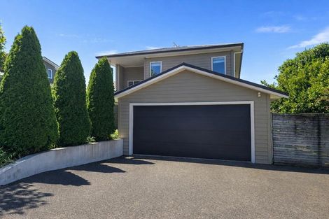 Photo of property in 13 Te Puia Drive, Aotea, Porirua, 5024