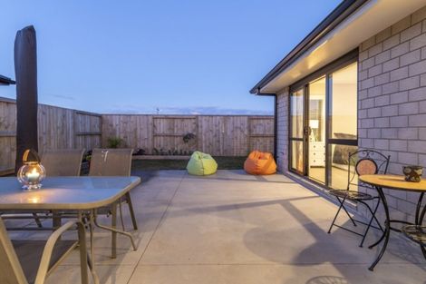 Photo of property in 14 Kuru Place, Papamoa, 3118