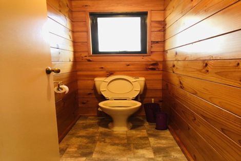 Photo of property in 23 Elizabeth Drive, West Harbour, Auckland, 0618