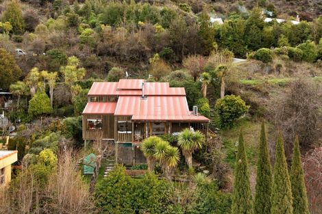 Photo of property in 16 Moonlight Track, Arthurs Point, Queenstown, 9371