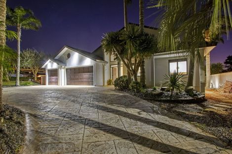 Photo of property in 8 Monkton Close, Greenhithe, Auckland, 0632