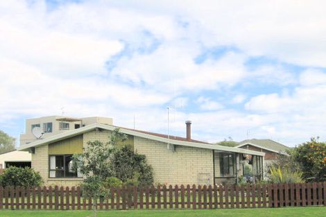 Photo of property in 172 Dickson Road, Papamoa Beach, Papamoa, 3118