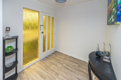 Photo of property in 2 Photinia Place, Aramoho, Whanganui, 4500