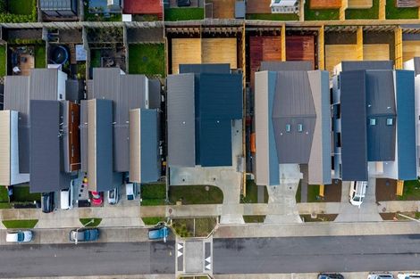 Photo of property in 22a Hearth Street, Flat Bush, 2019