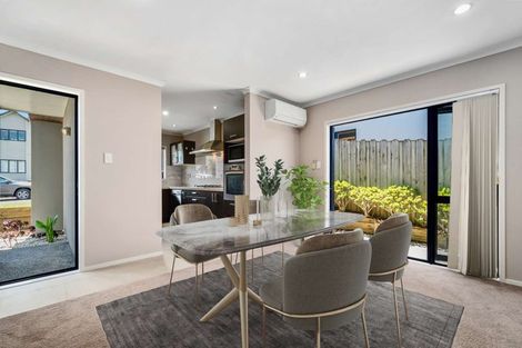 Photo of property in 3 Sonoma Crescent, Oteha, Auckland, 0632