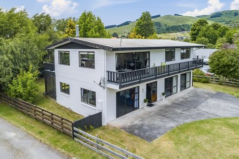 Photo of property in 30 Irwin Place, Kinloch, Taupo, 3377