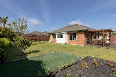 Photo of property in 15 Andalusian Place, Papamoa Beach, Papamoa, 3118