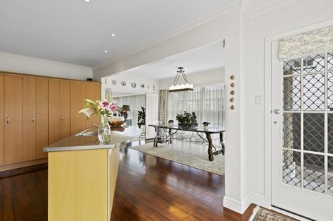 Photo of property in 46 Wai-iti Crescent, Woburn, Lower Hutt, 5010