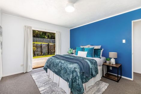 Photo of property in 58 Albatross Close, Whitby, Porirua, 5024