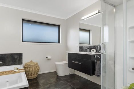 Photo of property in 6 Stingray Drive, Omokoroa, 3114