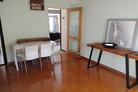 Photo of property in 14 Westhill Road, Point Howard, Lower Hutt, 5013