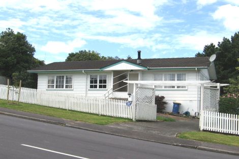 Photo of property in 26 Redwood Drive, Massey, Auckland, 0614