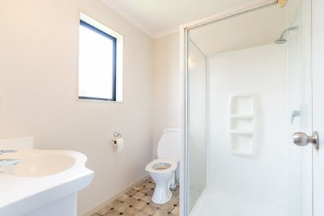 Photo of property in 21 Brooklyn Heights Drive, Kelvin Grove, Palmerston North, 4414