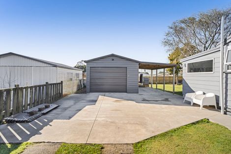 Photo of property in 2 Orlando Street, Stratford, 4332