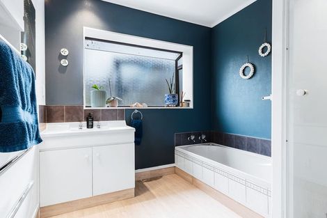 Photo of property in 83 Harvey Street, Waipahihi, Taupo, 3330