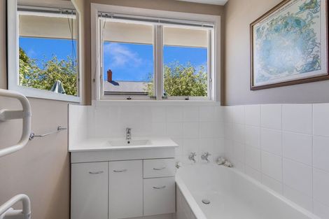 Photo of property in 64 Halton Street, Strowan, Christchurch, 8052