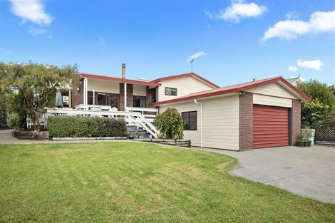 Photo of property in 59 Riverside Drive, Waiuku, 2123