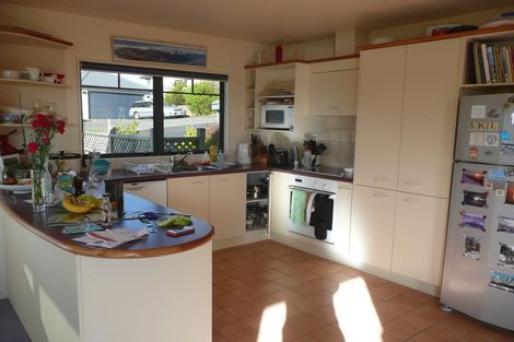 Photo of property in 20 Landsdowne Terrace, Karori, Wellington, 6012