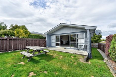 Photo of property in 70 Walker Crescent, East Gore, Gore, 9710