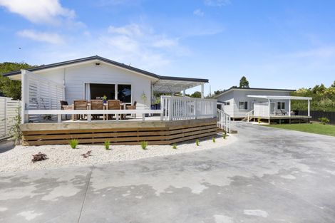 Photo of property in 30 Uenuku Avenue, Raglan, 3225