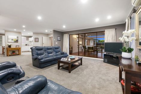 Photo of property in 13 Hinewa Road, Otumoetai, Tauranga, 3110
