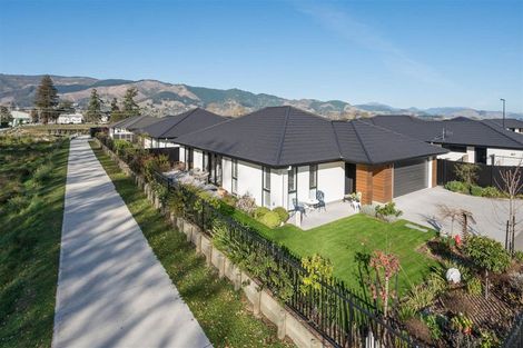 Photo of property in 43 Oakdale Grove, Richmond, 7020