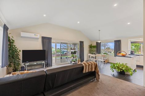 Photo of property in 76 Ngatai Road, Otumoetai, Tauranga, 3110