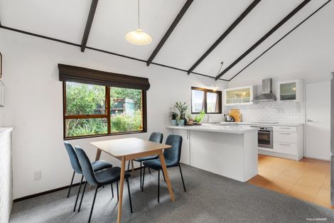 Photo of property in 2/129 Chivalry Road, Glenfield, Auckland, 0629
