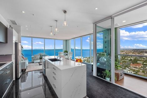 Photo of property in Sentinel Apartments, 2402/3 Northcroft Street, Takapuna, Auckland, 0622