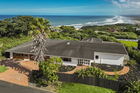 Photo of property in 77 Waitea Road, Muriwai, 0881