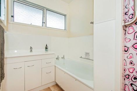 Photo of property in 1/5 Brighton Road, Kensington, Whangarei, 0112