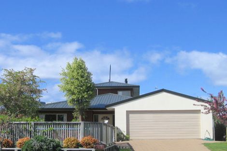 Photo of property in 10 Golders Place, Richmond Heights, Taupo, 3330
