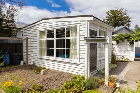 Photo of property in 37 Eltham Road, Blenheim, 7201