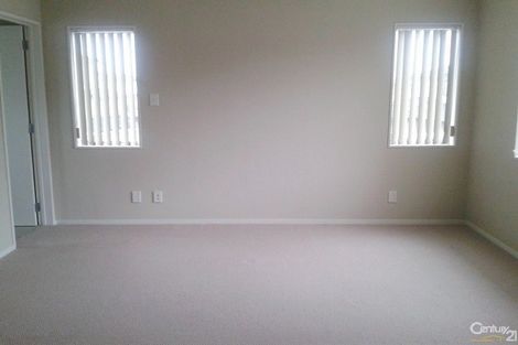 Photo of property in 22 Riviera Drive, Flat Bush, Auckland, 2019