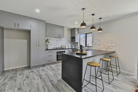 Photo of property in 22 Balmore Crescent, Pokeno, 2402