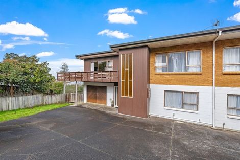 Photo of property in 1/2a Carlisle Road, Browns Bay, Auckland, 0630