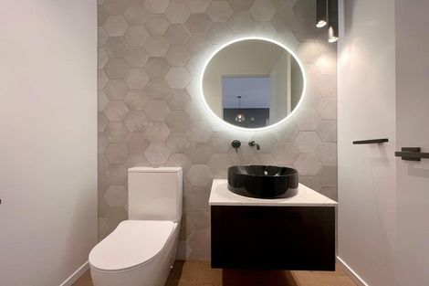 Photo of property in 23 Lakewood Lane, Cambridge, 3434