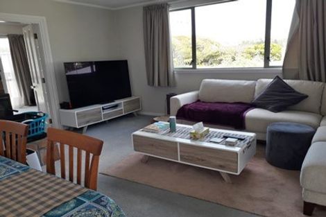 Photo of property in 14 Stottholm Road, Titirangi, Auckland, 0604