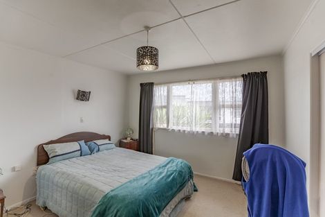 Photo of property in 11 Woburn Street, Waipukurau, 4200